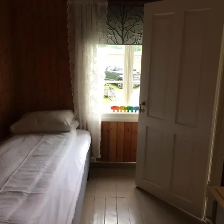 Inn Strandastova Stranda (More og Romsdal)